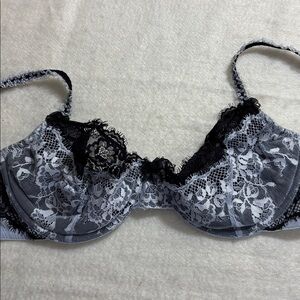 Jezebel Lace Bra Size 36C Light Blue/Black